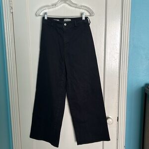 Universal Thread Wide Leg Jean Pants